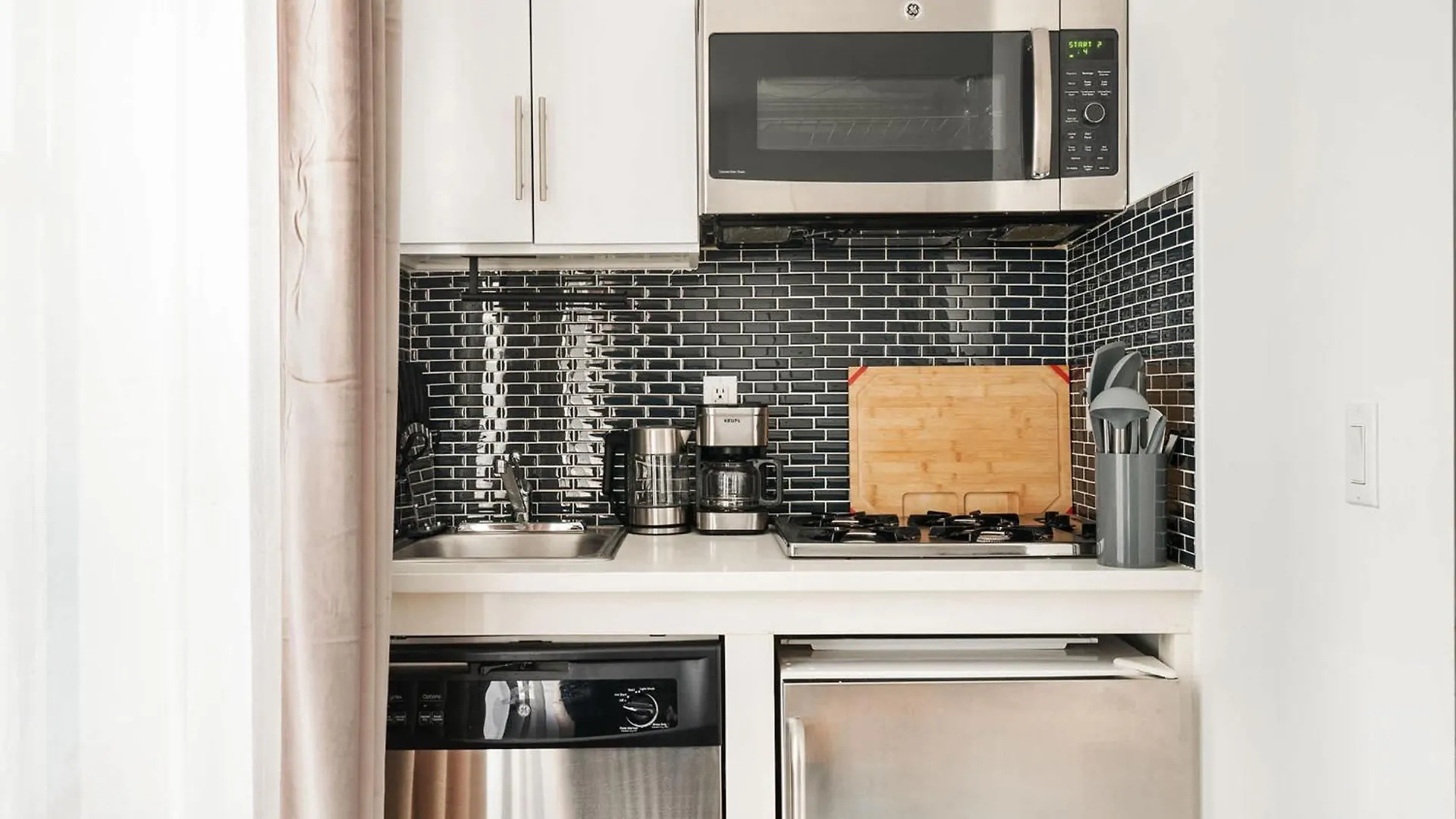 69-3A Modern Holiday Getaway 1Br Prime Lower East Side Brand New 뉴욕 0*,  미국