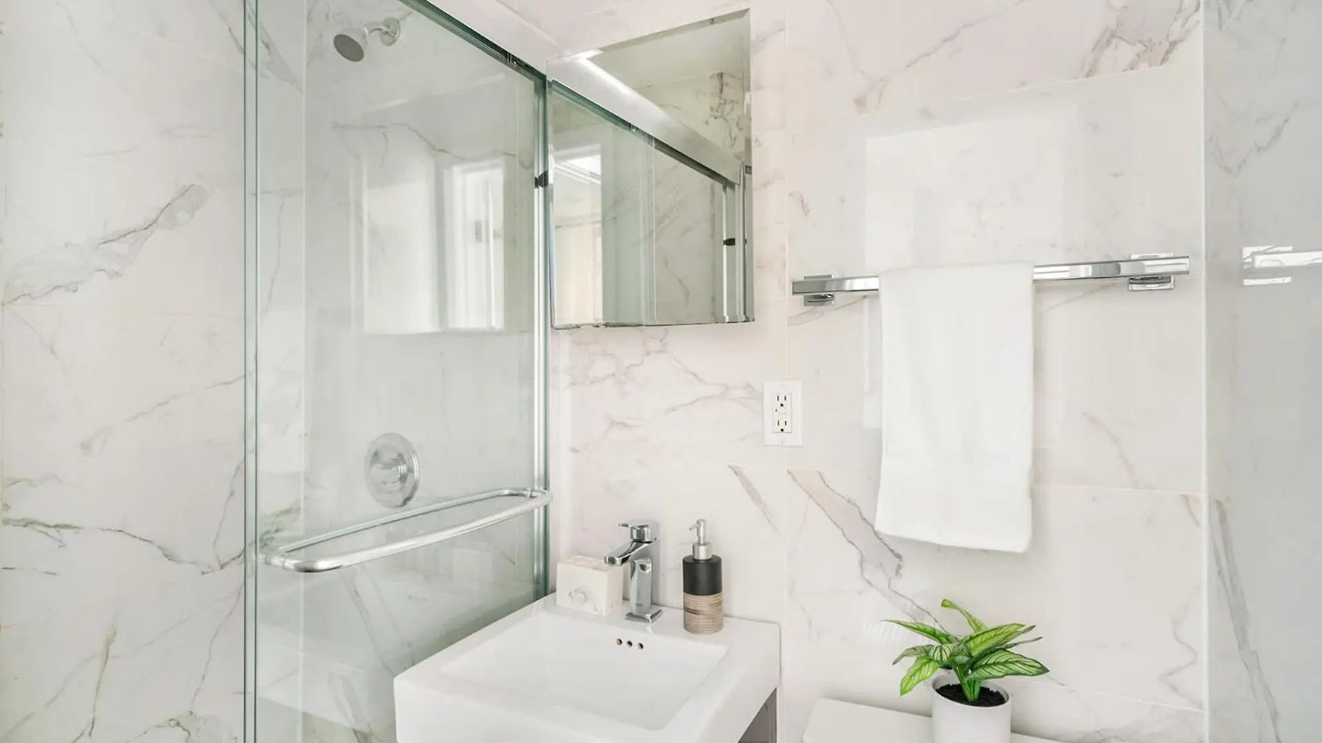 69-3A Modern Holiday Getaway 1Br Prime Lower East Side Brand New New York 0*,