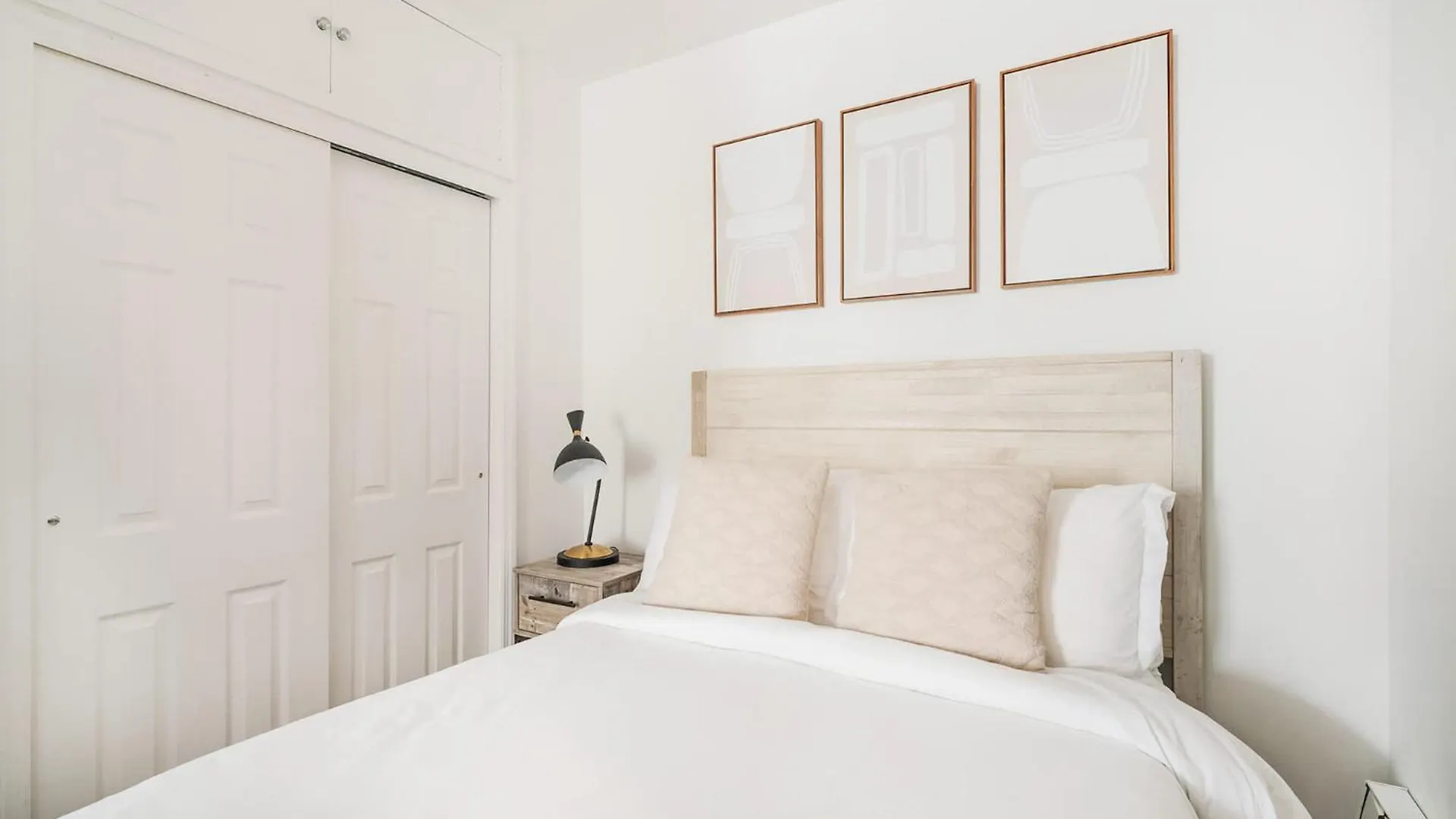 69-3A Modern Holiday Getaway 1Br Prime Lower East Side Brand New 뉴욕